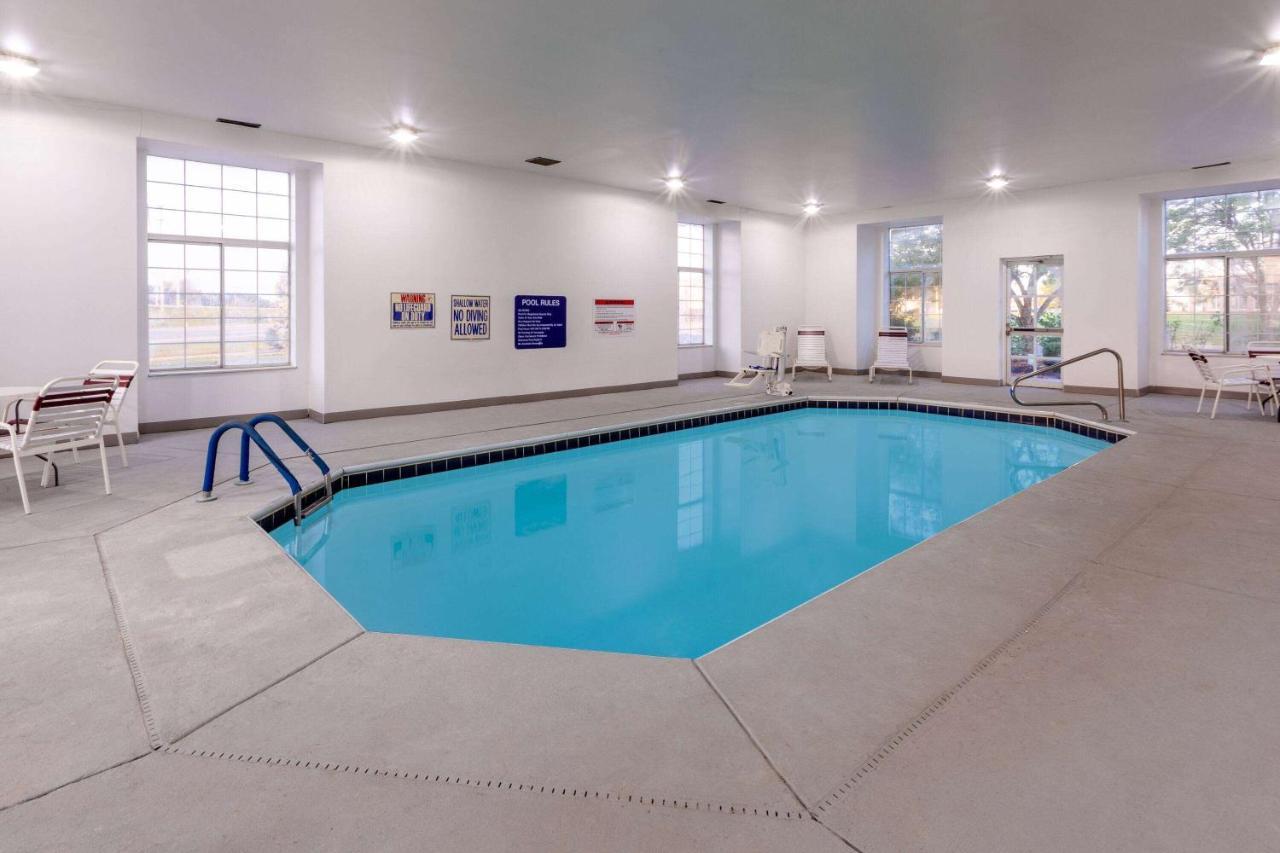 Microtel Inn & Suites By Wyndham Sunbury - Columbus North Extérieur photo